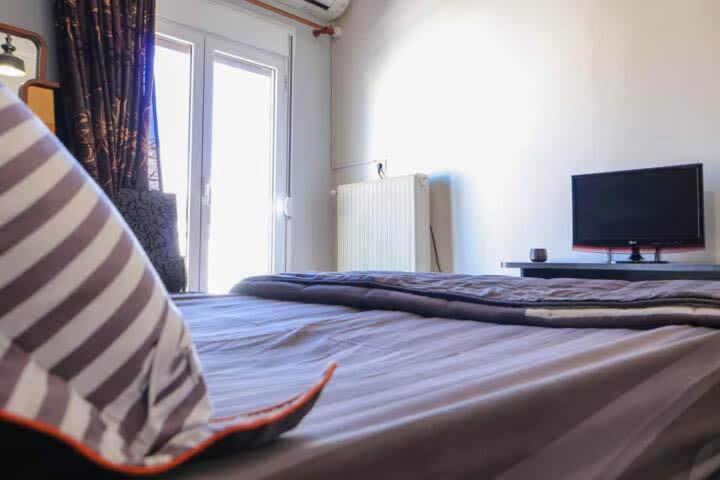 Topfloor Central Apt With Urban Views,3' To Metro Atenas Exterior foto
